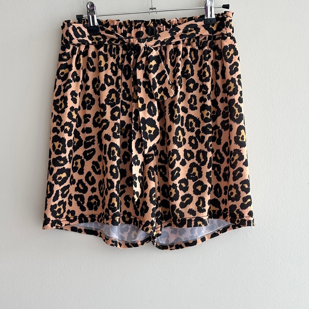 Simply Southern Cheetah Print Flowy Paperbag Waist Shorts, Size S/M